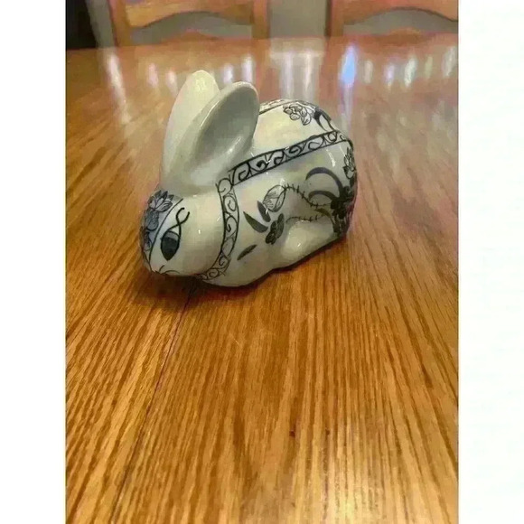 Porcelain Rabbit Bunny Blue White Coin Bank Andrea by Sadek Vintage Collectible - Picture 2 of 7